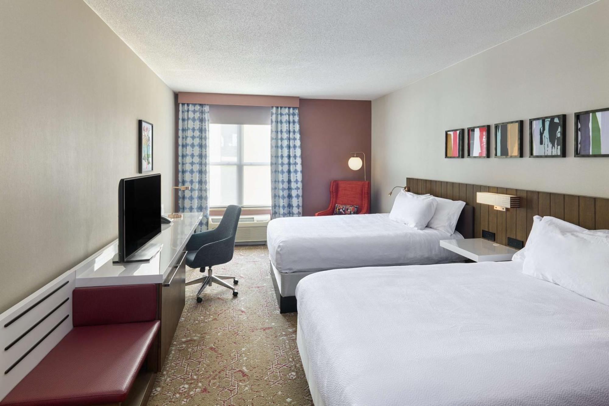 Hilton Garden Inn Блумингтон Экстерьер фото